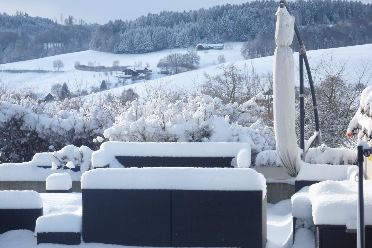 B&B Elegant Ueberstorf Exterior foto